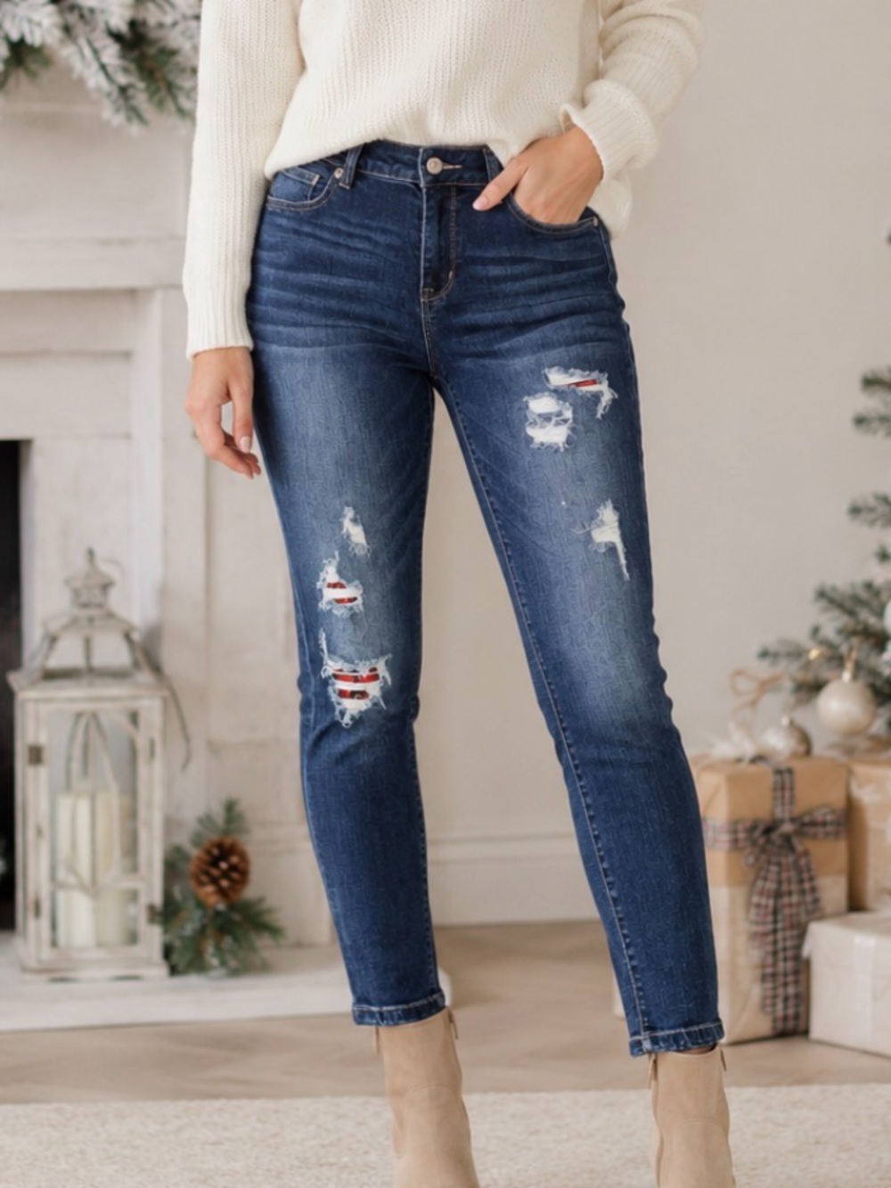 Maurices Dark Wash Distressed Skinny Jeans - Small Regular